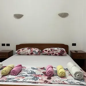 *** Hotel ~villa Gloria~ Albania